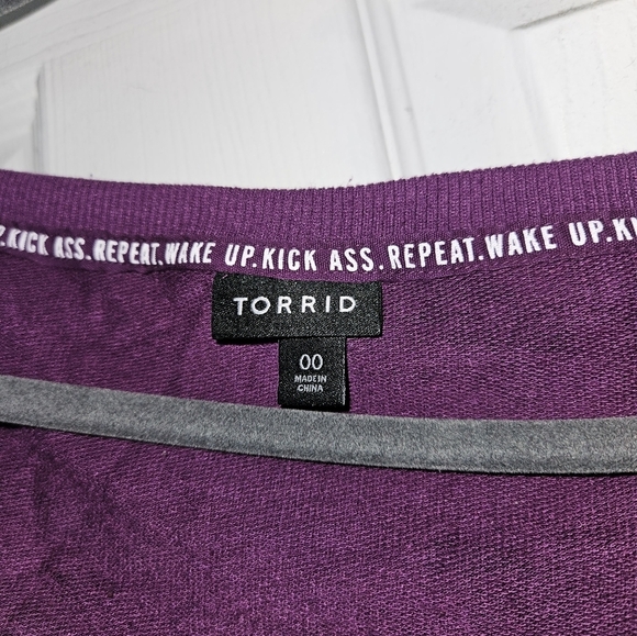 Torrid off shoulder top - Picture 4 of 4